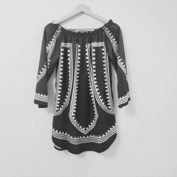 💚5/$25 Sexy Off Shoulder Boho Long Sleeve Print Mini Dress-Black Size Small - Picture 6 of 7